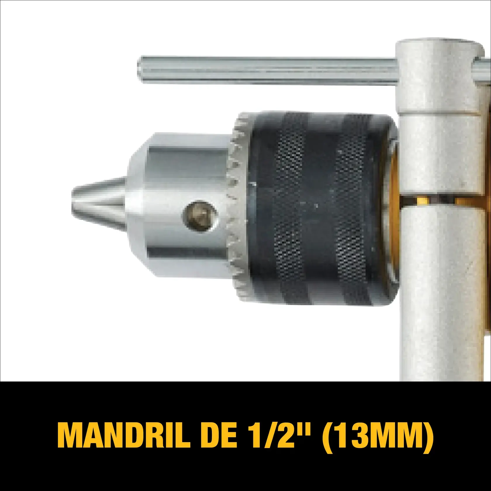Imagen en primer plano de un mandril metálico para taladro con llave, etiquetado como 'Mandril de 1/2" (13mm)' en la parte inferior con texto amarillo.