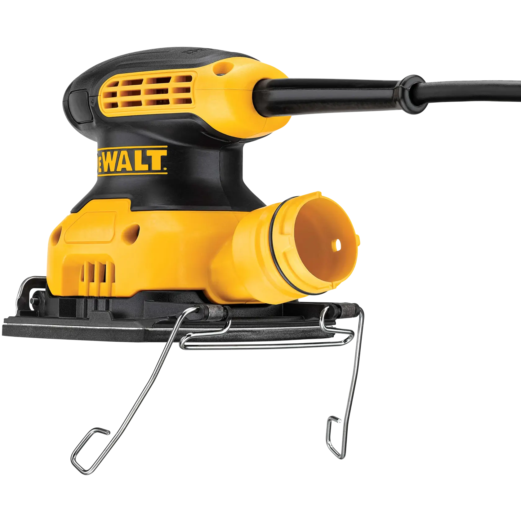 Vista de cerca de una lijadora eléctrica manual DEWALT con cuerpo amarillo y negro, puerto de polvo y cable conectado. La lijadora está posicionada con clips metálicos visibles en la base.
